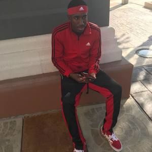 Meet your Posher, Avery